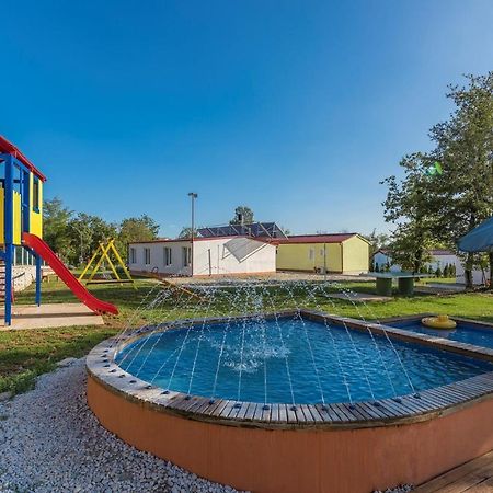 Holiday Park Village Jelovci Kringa ภายนอก รูปภาพ