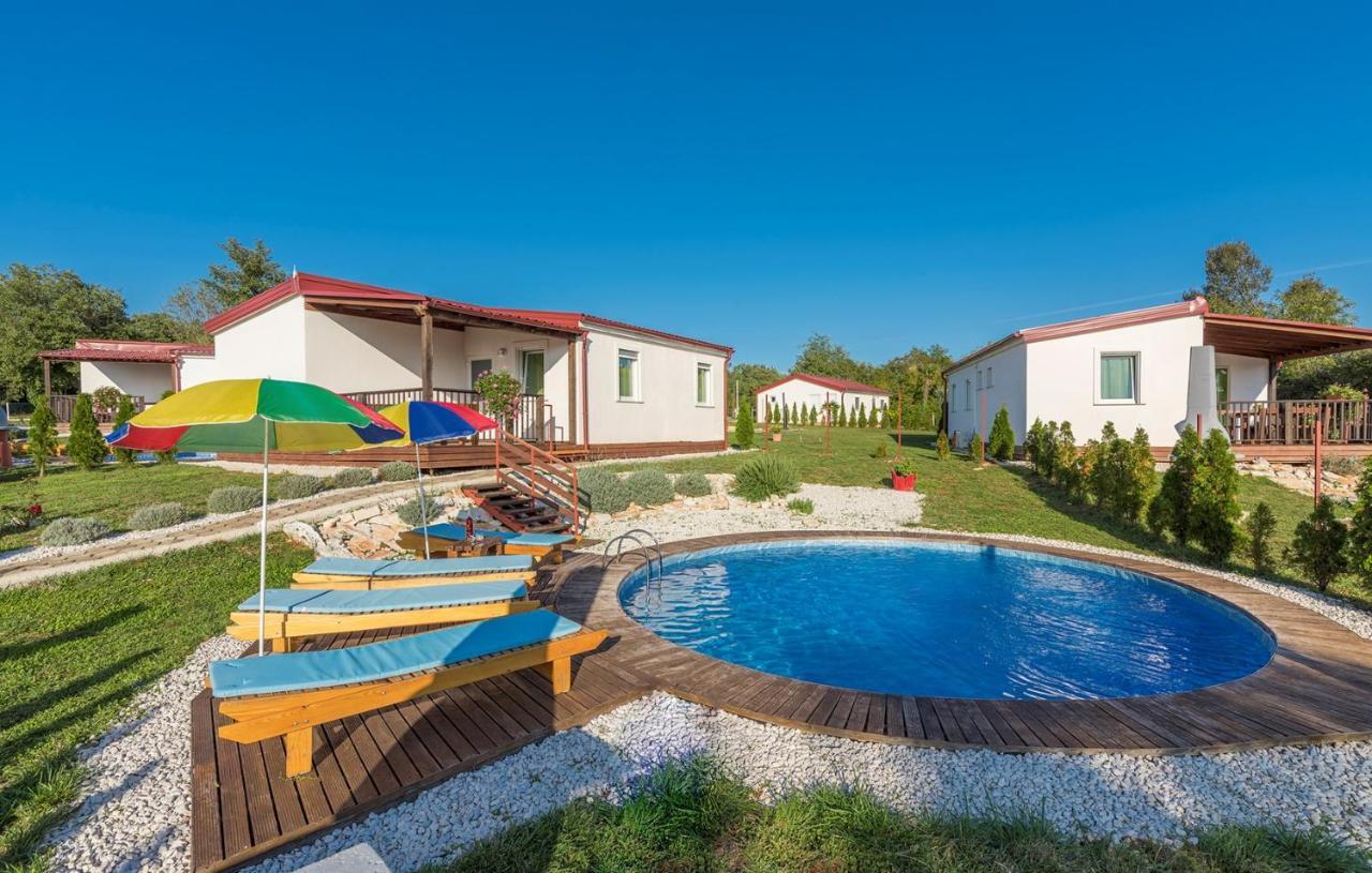 Holiday Park Village Jelovci Kringa ภายนอก รูปภาพ