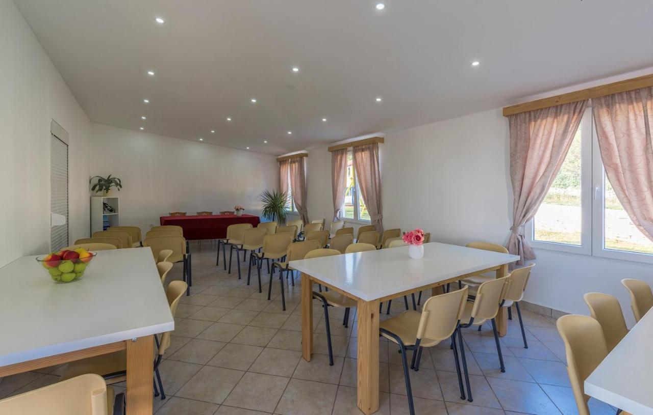 Holiday Park Village Jelovci Kringa ภายนอก รูปภาพ