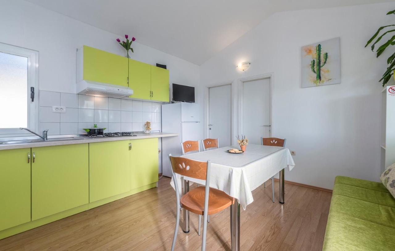 Holiday Park Village Jelovci Kringa ภายนอก รูปภาพ