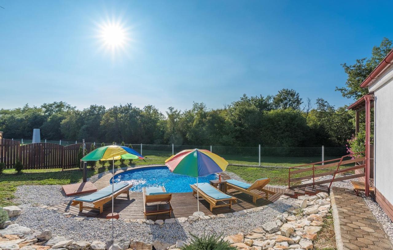 Holiday Park Village Jelovci Kringa ภายนอก รูปภาพ
